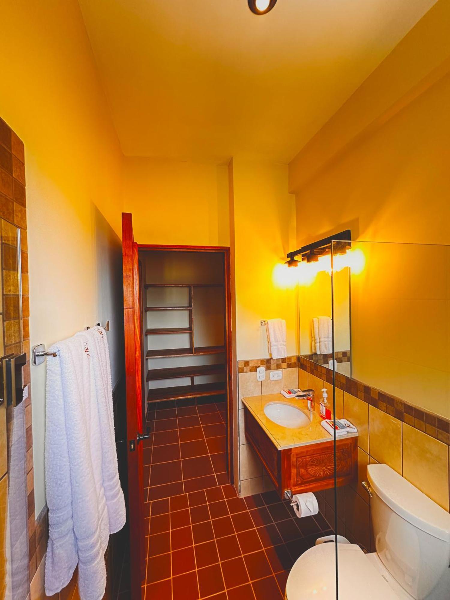 Hotel Jotam ปานาคาเชล ภายนอก รูปภาพ